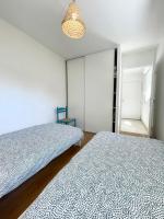 Posteľ alebo postele v izbe v ubytovaní Charmant T3 Ultra cosy Jardin 50m des plages