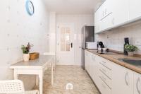 Kuchyňa alebo kuchynka v ubytovaní Mediterranean Way - Bahia I