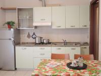 A kitchen or kitchenette at Amazing apartment with terrace for 5 guests
