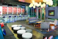 Aloft Raleigh Durham Airport Brier Creekにあるシーティングエリア