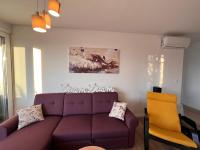 Posedenie v ubytovaní Sunshine Deluxe 79m2 apartment with pool, 50 m2 garden lounge and outdoor space