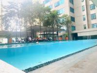 Piscina de la sau aproape de Hello Your House Klcc by 轻轨旁 无边泳池 市中心 带阳台
