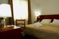 Łóżko lub łóżka w pokoju w obiekcie Hotel Villa Vera