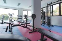 Fitness centrum a/nebo fitness zařízení v ubytování Green Home 1br Terrace, Pool, Gym Near Nice Beach