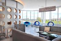 Renaissance Edmonton Airport Hotelにあるシーティングエリア