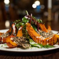 Jídlo v penzionu nebo okolí