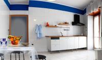 A kitchen or kitchenette at B&B Business Vacanze