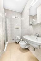 A bathroom at Jesolo Sun Beach House - Host Solution