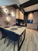 Kuchyňa alebo kuchynka v ubytovaní Asti Apartamenty Centrum Stargard
