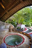 BELALU Bali Boutique & SPA experienceにある庭