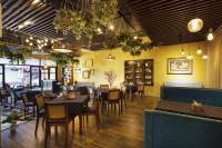 En restaurant eller et andet spisested på Maro Hotel & Apartment