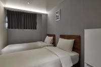Eight Rest Hostel Jong-roにあるベッド