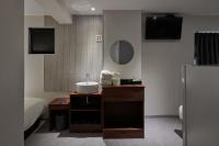 Eight Rest Hostel Jong-roにあるテレビまたはエンターテインメントセンター