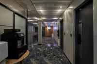 Eight Rest Hostel Jong-roにあるテレビまたはエンターテインメントセンター