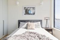 Penthouse Apartment Collingwoodにあるベッド
