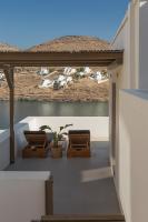 Balkón nebo terasa v ubytování Amal Kythnos Suites