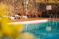 Bazén v ubytování Apartamentos Cancajos nebo v jeho okolí