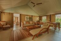 Posezení v ubytování Twinpalms Tented Camp Phuket