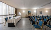 Zaplecze biznesowe lub konferencyjne w obiekcie iH Hotels Milano Eur - Trezzano sul Naviglio