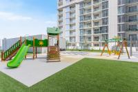Herní místnost nebo prostor pro děti v ubytování STAY BY LATINEM Luxury 1BR Holiday Home CV A2811 near Burj Khalifa