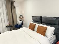 London City View Two Bedroom Entire Condo Enjoy River & City Views, Skyline Viewsの見取り図または間取り図