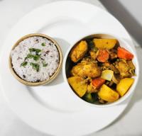 Jídlo v hotelu nebo okolí