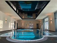 Bazén v ubytování FAIR RESORT All Inclusive Wellness & Spa Hotel Jena nebo v jeho okolí