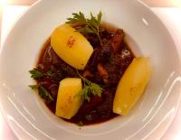 Jídlo v hotelu nebo okolí