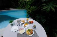 Mad på hotellet eller i nærheden