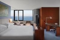 Postel nebo postele na pokoji v ubytování Sheraton Istanbul Atakoy Hotel