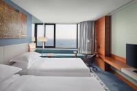 Postel nebo postele na pokoji v ubytování Sheraton Istanbul Atakoy Hotel