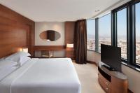 TV a/nebo společenská místnost v ubytování Sheraton Istanbul Atakoy Hotel
