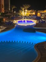 Bazén v ubytování Al Dora Boutique hotel nebo v jeho okolí