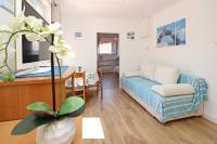 TV a/nebo společenská místnost v ubytování Apartments Silvija Cubranic