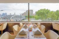 Restaurace v ubytování Broadway Mansions Hotel - On the bund