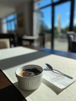 Φαγητό σε αυτό το διαμέρισμα ή κάπου εκεί κοντά