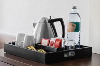 コートヤード バイ マリオット リンツにあるコーヒーまたはお茶