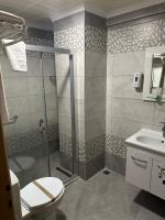 Koupelna v ubytování Anzac Hotel