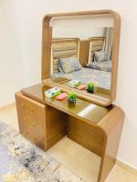 Postel nebo postele na pokoji v ubytování مدينتي شقه مميزه جديده فرش فندقي عالي جدا madinaty luxury apartment