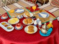 Jídlo v penzionu nebo okolí