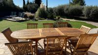 Vonkajšia záhrada v ubytovaní Proche GORGES DU VERDON, villa 8 pers avec piscine privée