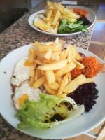 Φαγητό σε αυτό το πανδοχείο ή κάπου εκεί κοντά