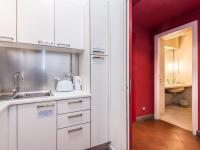 Kuchyňa alebo kuchynka v ubytovaní Campo de Fiori Luxury House