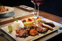 Еда / где поесть недалеко от отеля