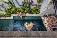 Aksari Villa Seminyak by Ini Vie Hospitalityの宿泊客