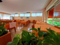 Restauracja lub miejsce do jedzenia w obiekcie Hotel Joli