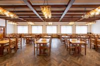 Un restaurante u otro lugar para comer en Horský hotel Kyčerka