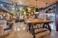 Reštaurácia alebo iné gastronomické zariadenie v ubytovaní Hotel LÜ - Adults Only