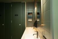 Ein Badezimmer in der Unterkunft The Elephant Hostel