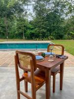 La alberca dentro o cerca de Maho Boutique Hotel